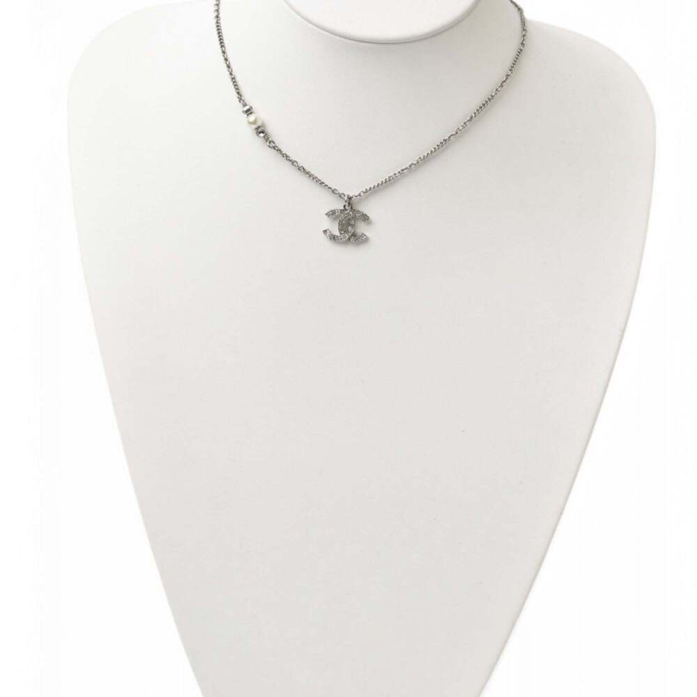 CHANEL Authentic Silver Pearl Logo Necklace - Picture 9 of 10